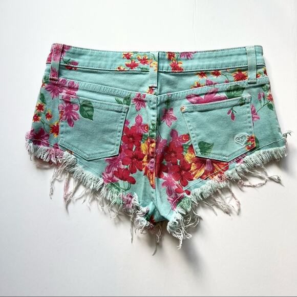 LF Carmar Festival Shorts Size 27 Floral Cheeky Distressed Teal Pink - Picture 2 of 13